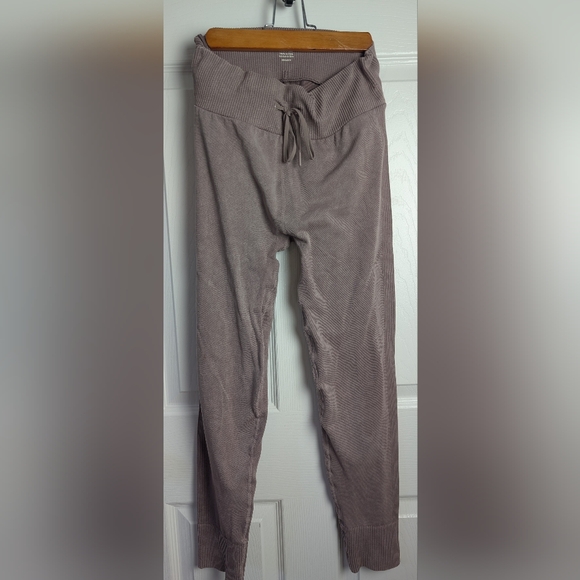 Harmony Balance Long Sleeve Top & Drawstring Leggings Yoga/Lounge Set, Medium - Picture 2 of 9